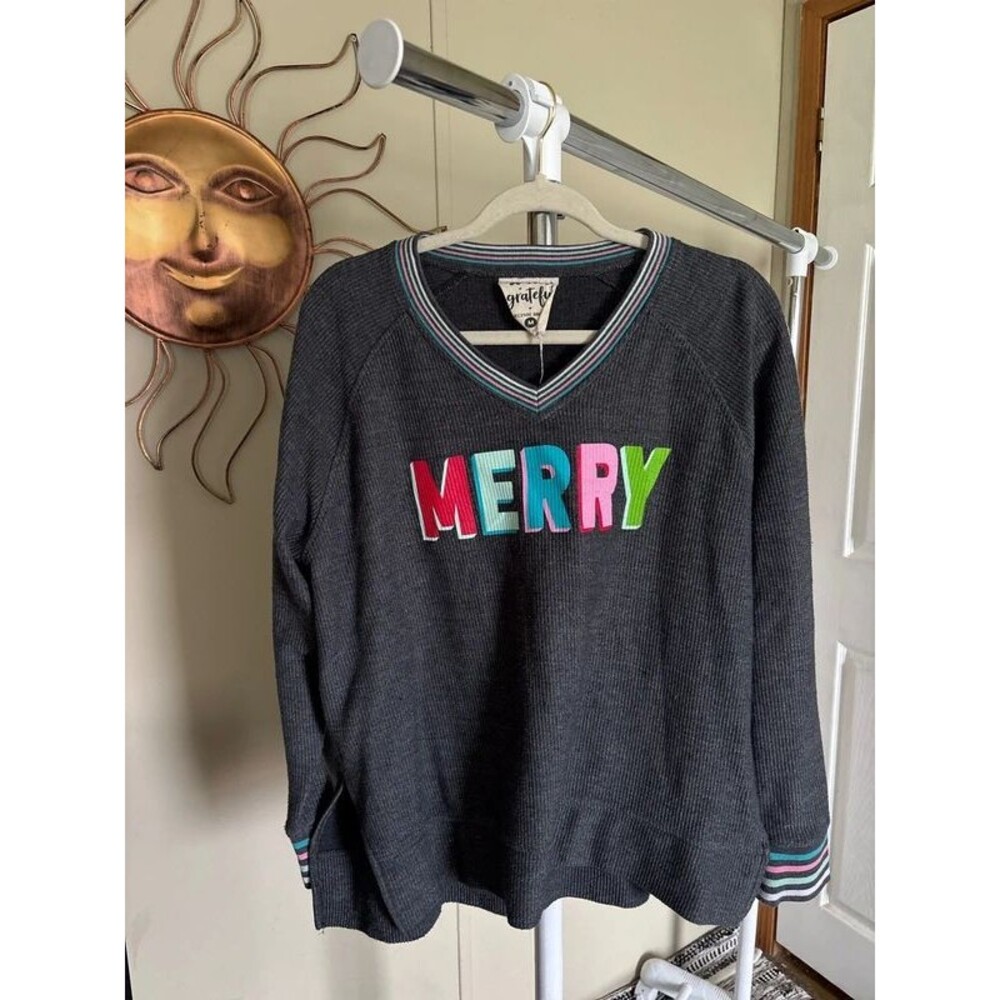 Gray ribbed holiday V-neck sweater medium